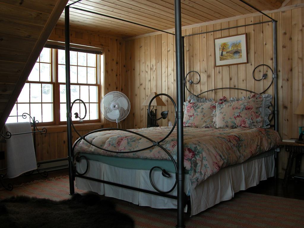Montana Spirit Guest Lodge Cliff Lake Kamer foto
